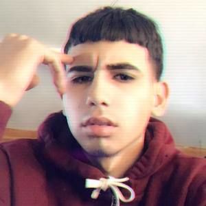 Meet your Posher, Dominic